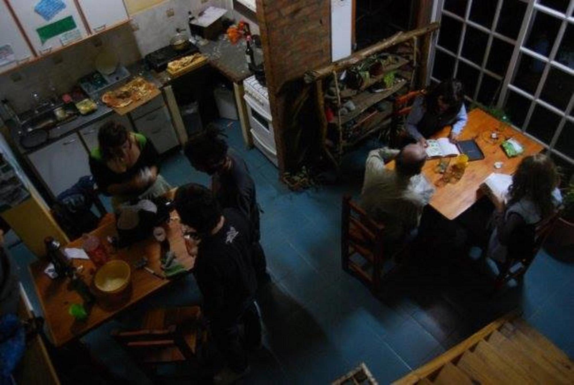 Hostel Aves Del Lago El Calafate Buitenkant foto